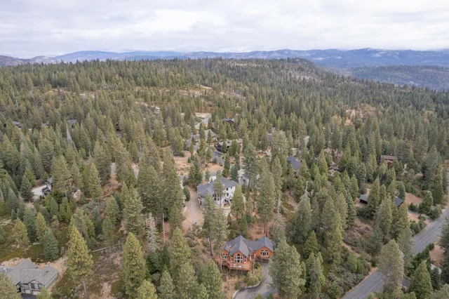$1,375,000 | 40780 Wild Iris Lane, Shaver Lake, CA 93664