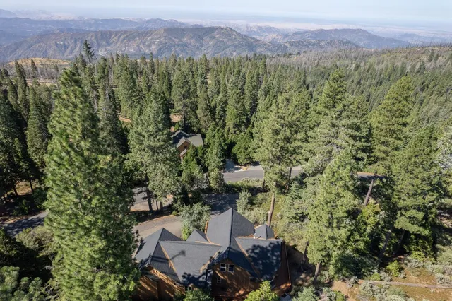 $1,375,000 | 40780 Wild Iris Lane, Shaver Lake, CA 93664