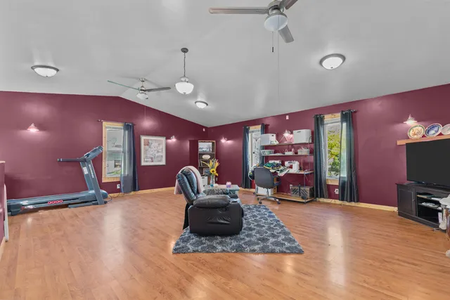 $269,900 | 514 East Beacon Avenue, New London, WI 54961