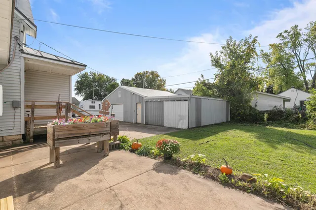 $269,900 | 514 East Beacon Avenue, New London, WI 54961