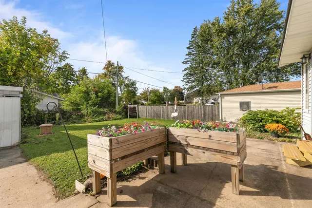 $269,900 | 514 East Beacon Avenue, New London, WI 54961