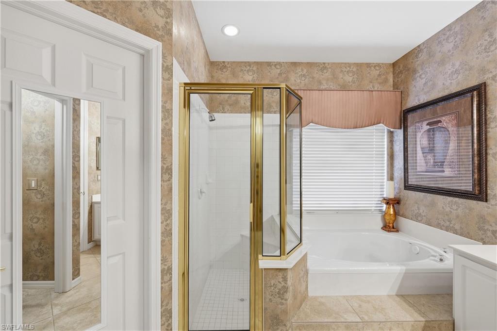 1901 Timarron Way Naples, FL 34109 - Photo 19 of 45