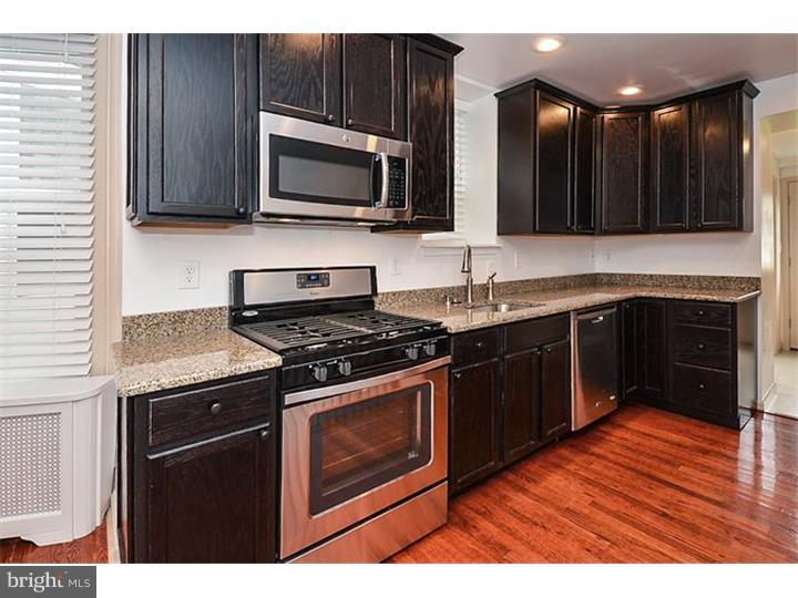 403 Righter Street Philadelphia, PA 19128 - Photo 1 of 25 Kitchen