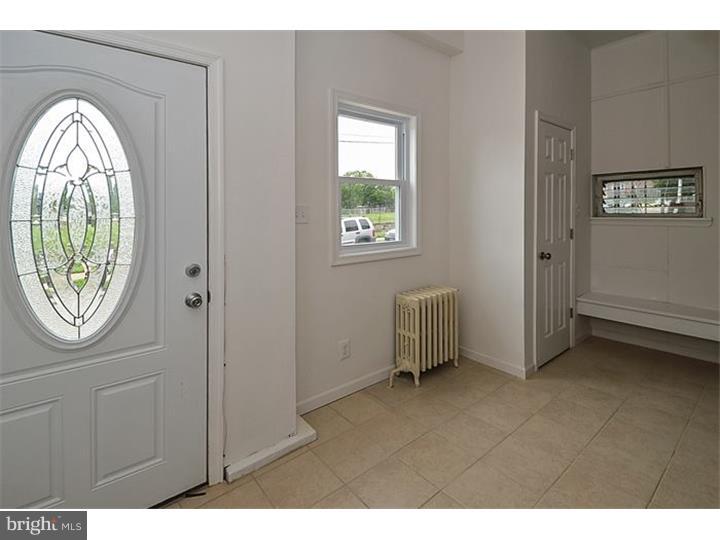 403 Righter Street Philadelphia, PA 19128 - Photo 13 of 25 Enclosed Porch