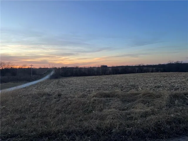 $400,000 | 112th Street, Weatherby, MO 64497