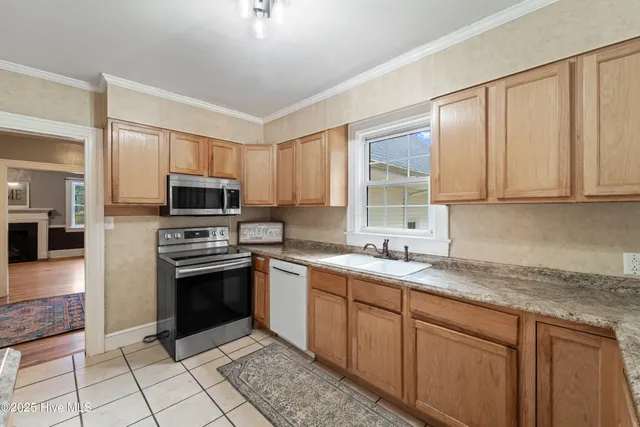 $330,000 | 190 Huffmantown Road, Richlands, NC 28574