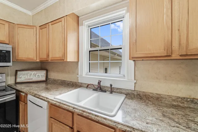 $330,000 | 190 Huffmantown Road, Richlands, NC 28574