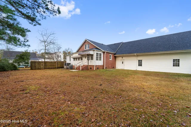$330,000 | 190 Huffmantown Road, Richlands, NC 28574