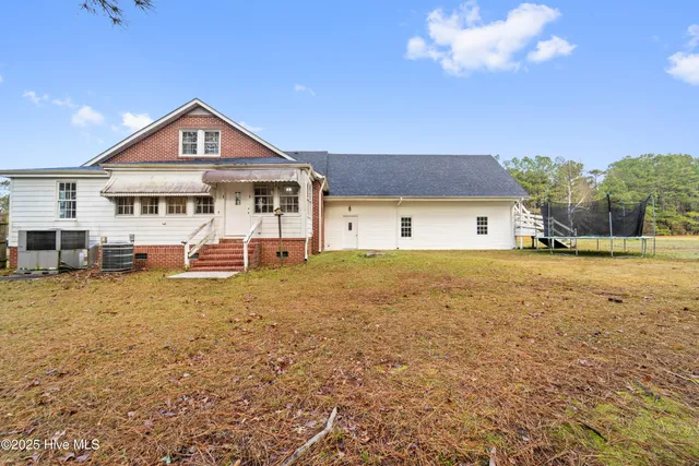 $330,000 | 190 Huffmantown Road, Richlands, NC 28574
