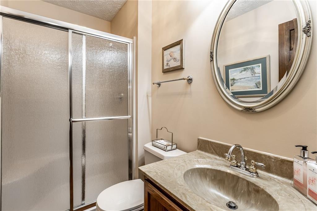 5007 Fall Creek Road Indianapolis, IN 46220 - Photo 16 of 35