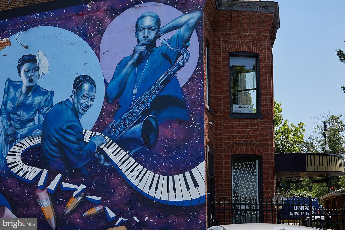 910 T Street Northwest, Unit B Washington, DC 20001 - Photo 31 of 37