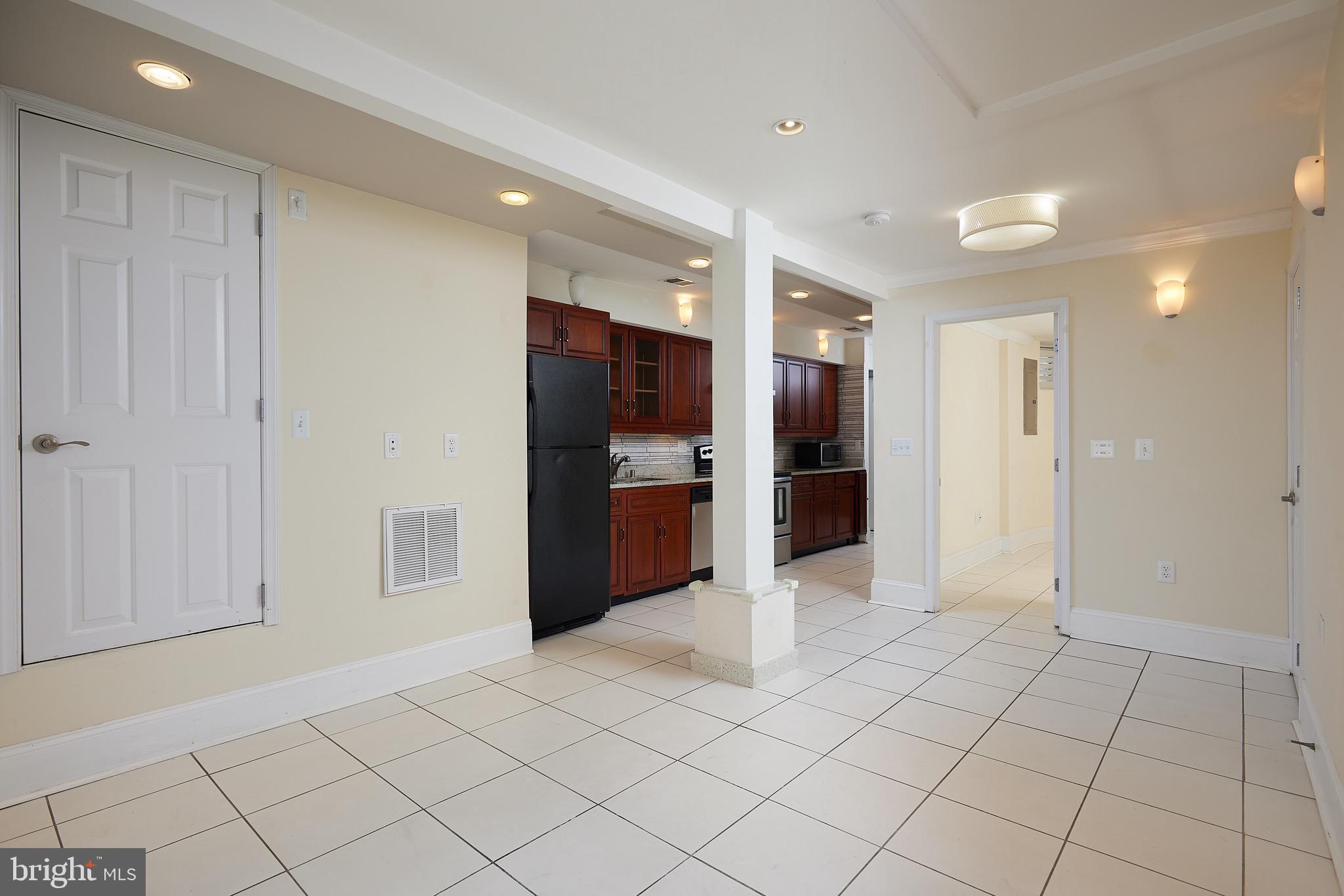 910 T Street Northwest, Unit B Washington, DC 20001 - Photo 8 of 37