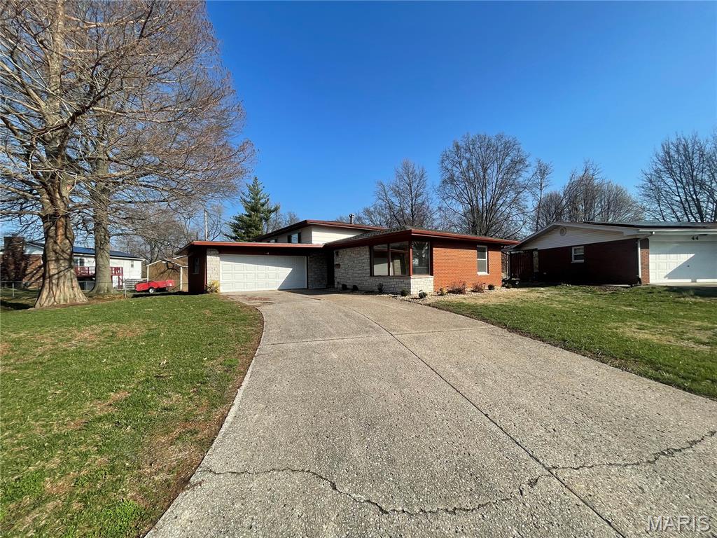 40 Rugby Drive Belleville, IL 62226 - Photo 1 of 24 Gallery Image 1