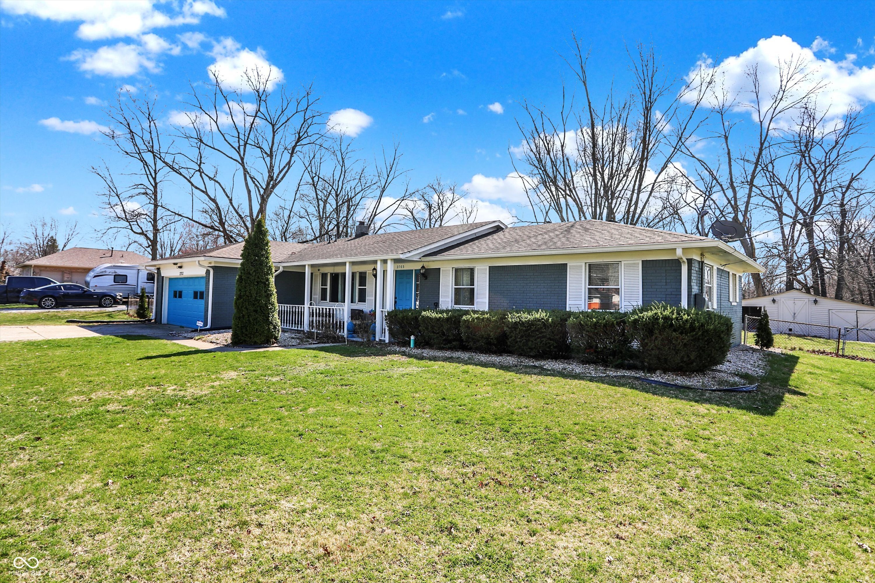 2703 East Thompson Road Indianapolis, IN 46227 - Photo 2 of 50 Gallery Image 2