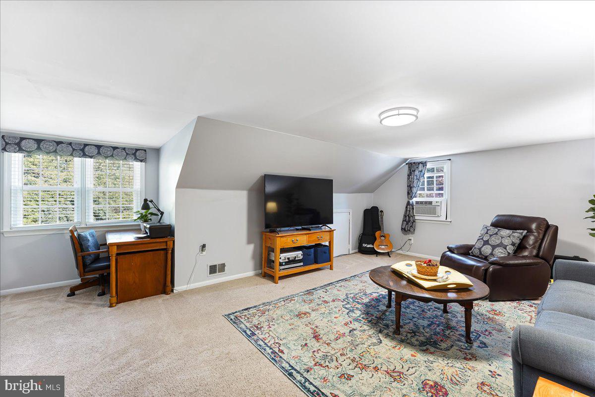 821 Merrill Road Ambler, PA 19002 - Photo 26 of 39 Third bedroom includes closet and a desk nook.
