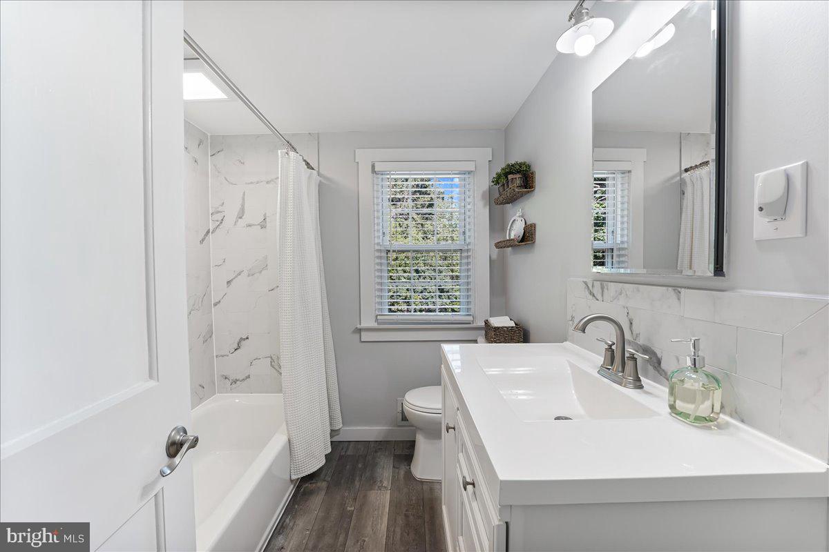 821 Merrill Road Ambler, PA 19002 - Photo 27 of 39 Updated hall bath