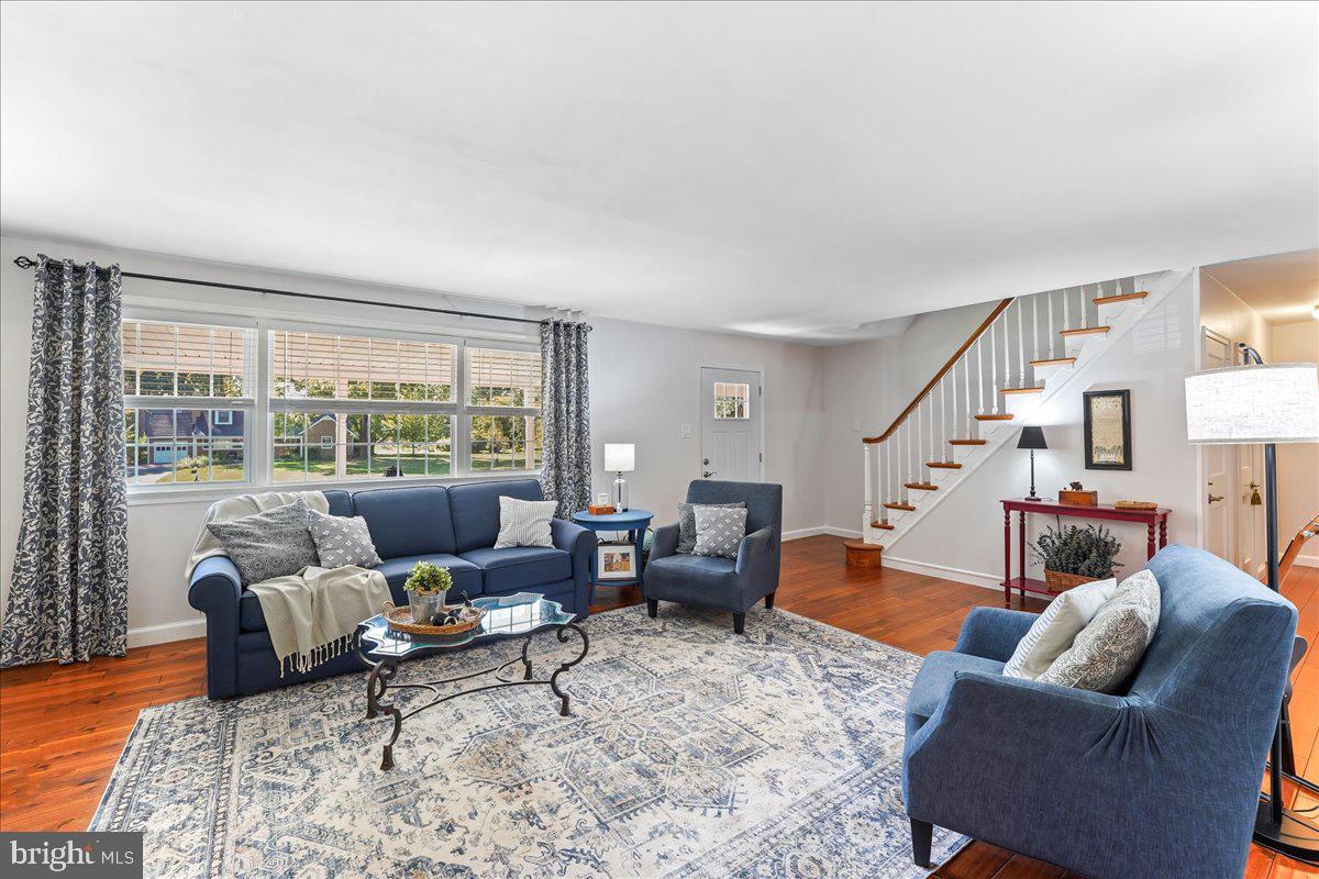 821 Merrill Road Ambler, PA 19002 - Photo 6 of 39 View of Living Room