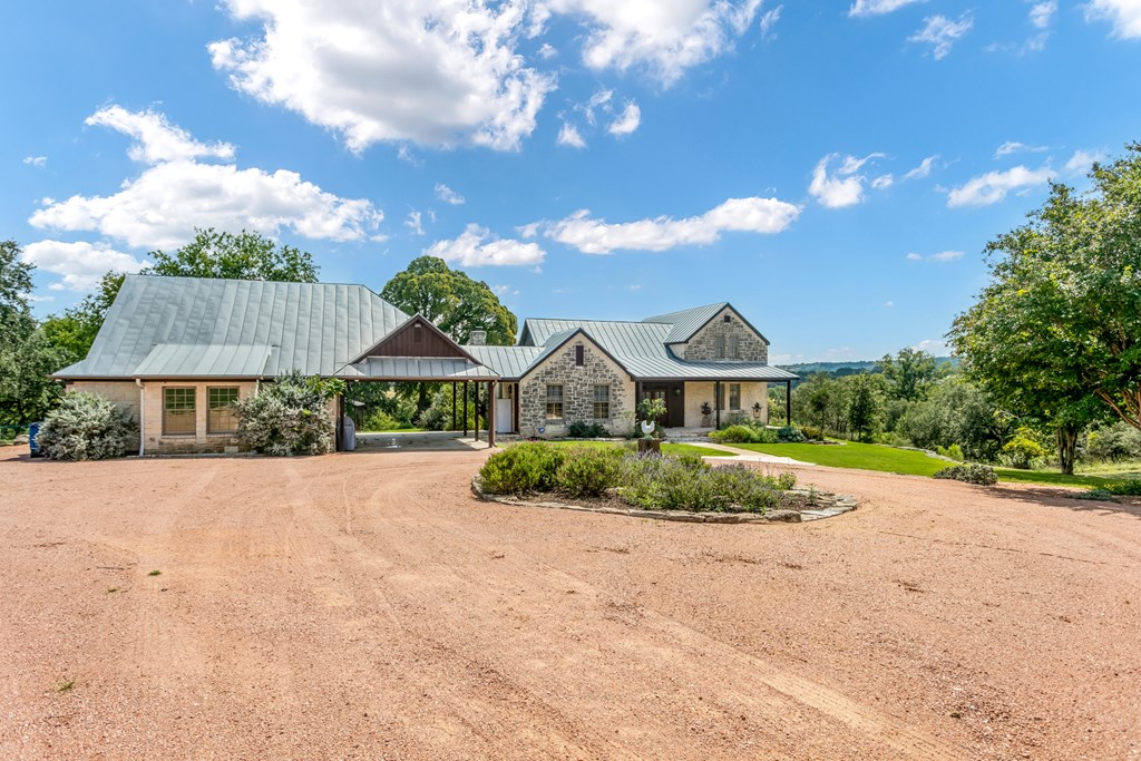4535 Morris Ranch Road Fredericksburg, TX 78624 - Photo 34 of 46