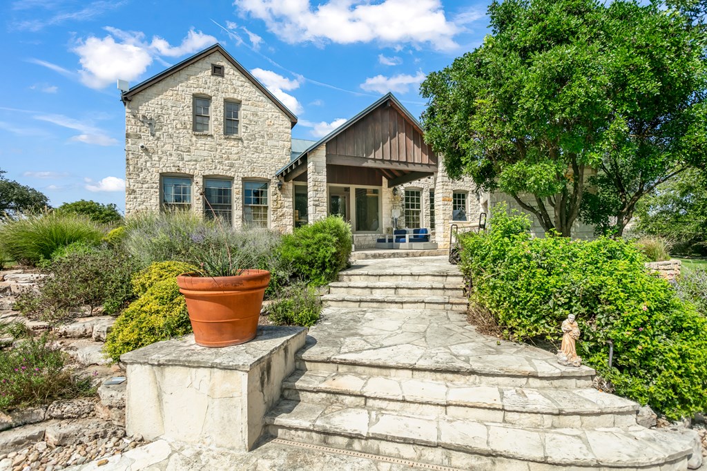 4535 Morris Ranch Road Fredericksburg, TX 78624 - Photo 9 of 46