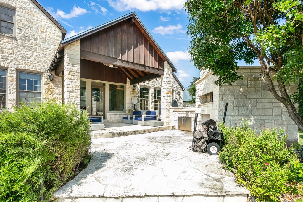4535 Morris Ranch Road Fredericksburg, TX 78624 - Photo 10 of 46