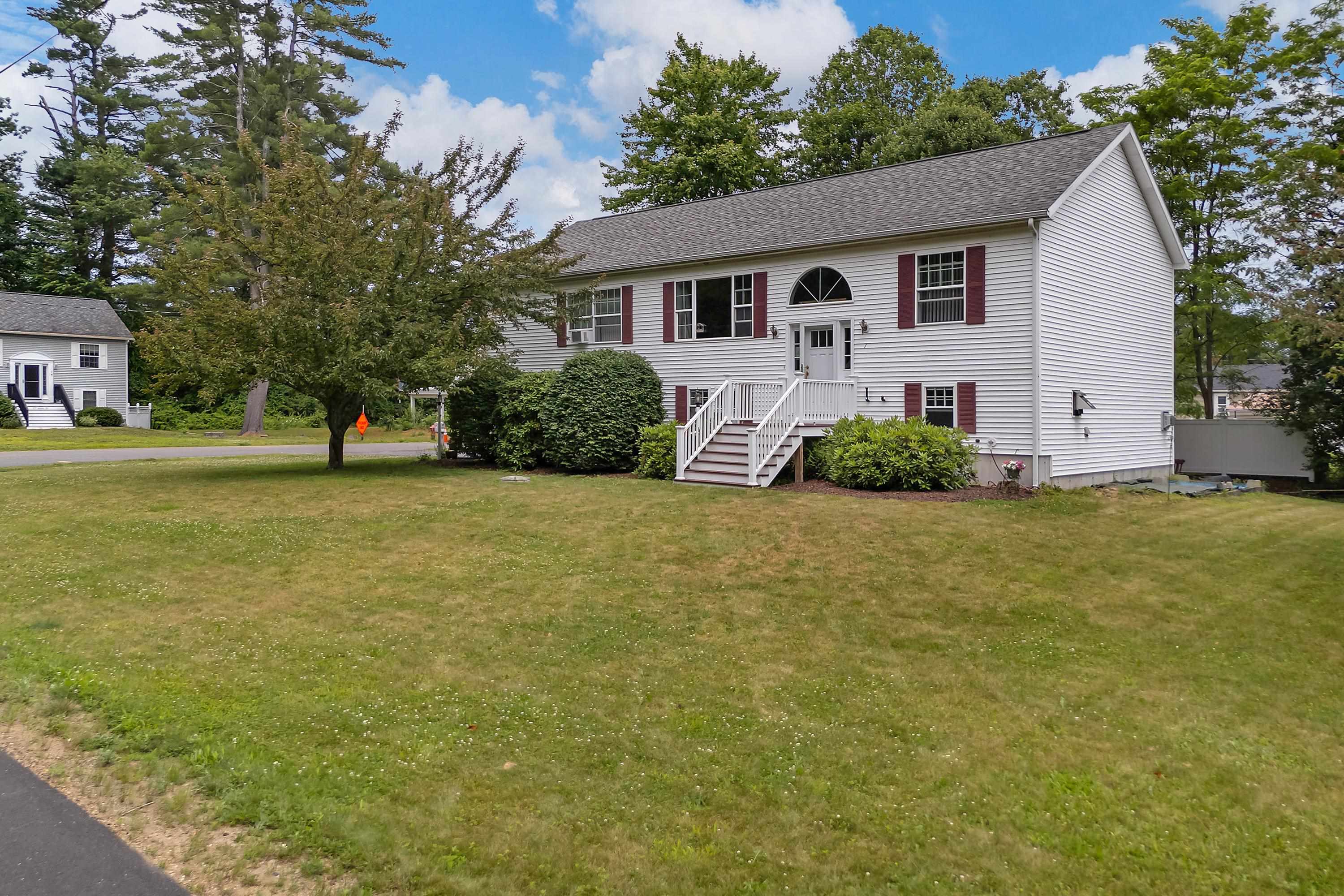 7 Amanda Street Rochester, NH 03867 - Photo 2 of 28