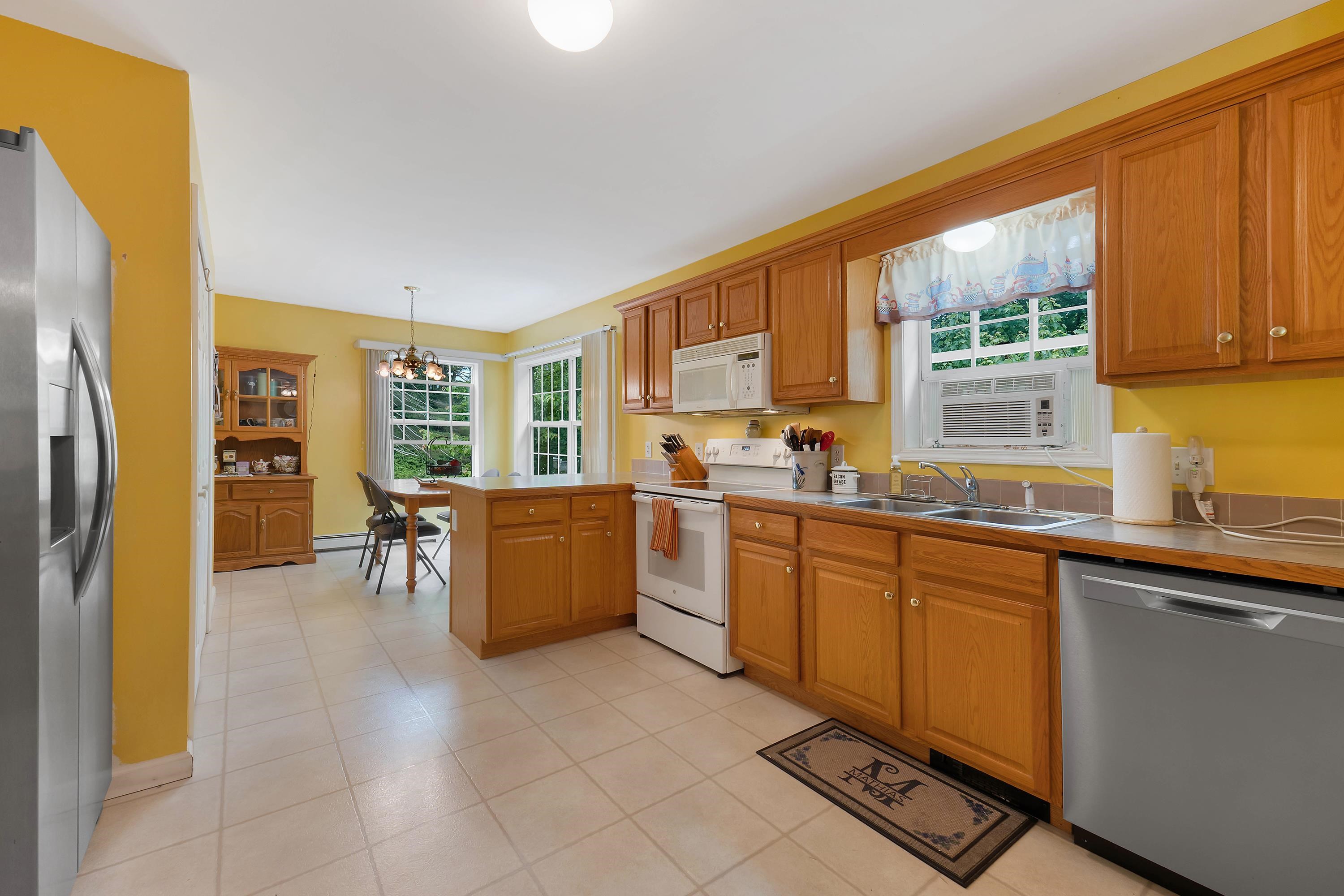 7 Amanda Street Rochester, NH 03867 - Photo 4 of 28