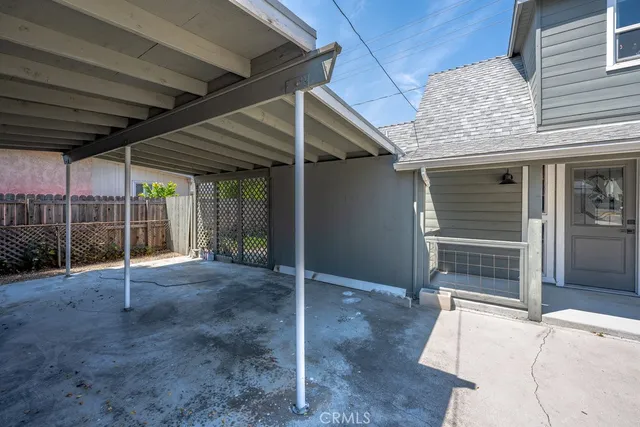 a view of backyard of house