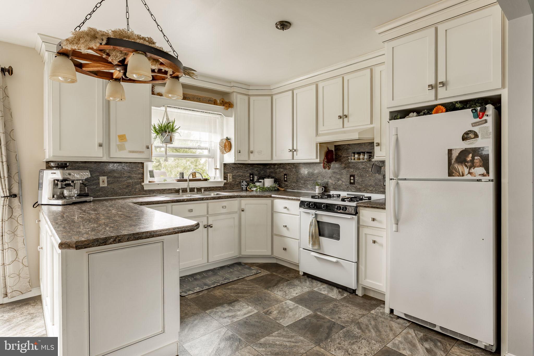 457 Lynch Road New Holland, PA 17557 - Photo 17 of 45 Gallery Image 17