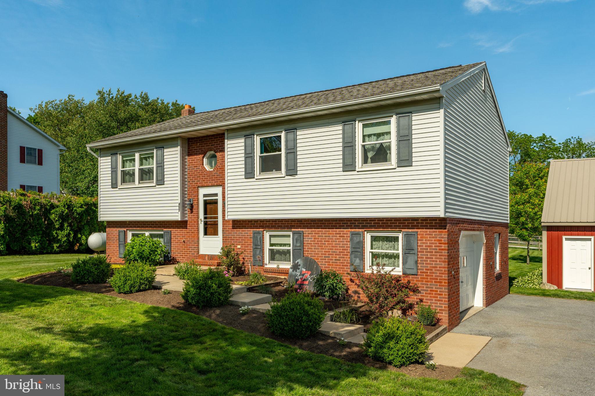 457 Lynch Road New Holland, PA 17557 - Photo 2 of 45 Gallery Image 2