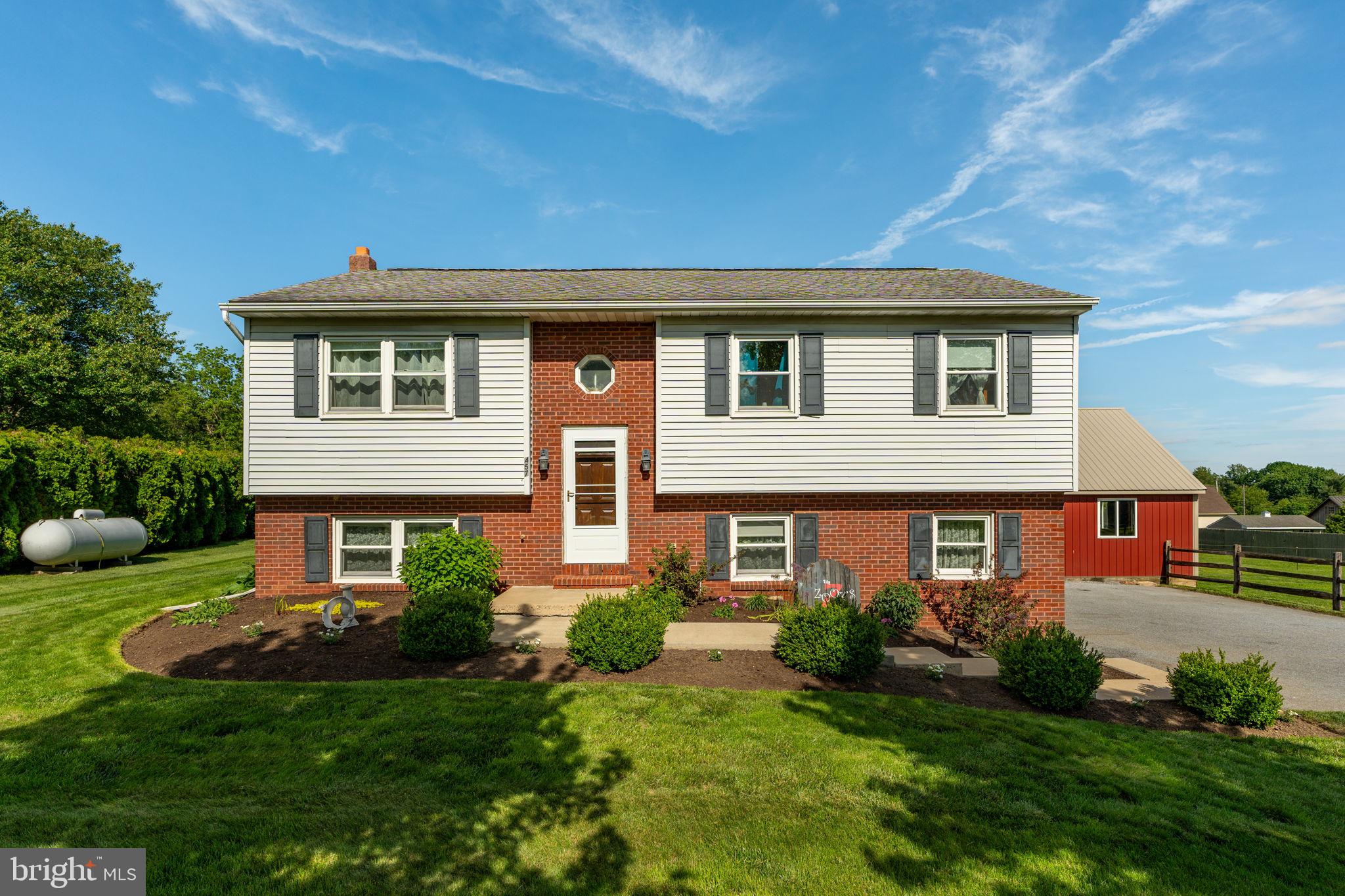 457 Lynch Road New Holland, PA 17557 - Photo 4 of 45 Gallery Image 4