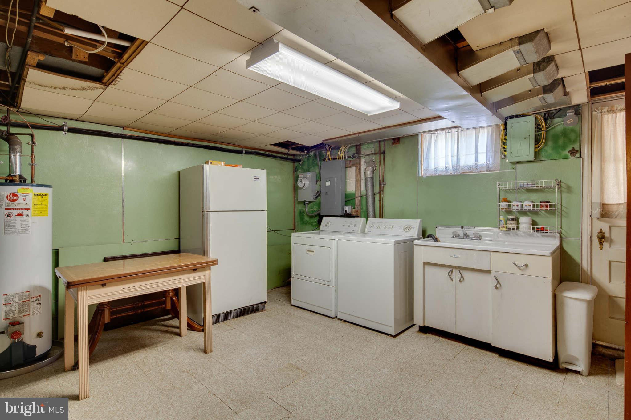 342 Greenlow Road Baltimore, MD 21228 - Photo 22 of 28 Interior (General)