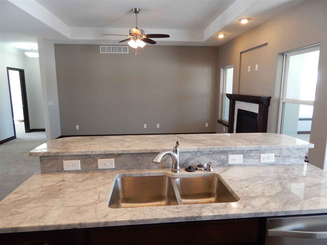 3030 Ridgeview Drive Ely, IA 52227 - Photo 7 of 37 Gallery Image 7