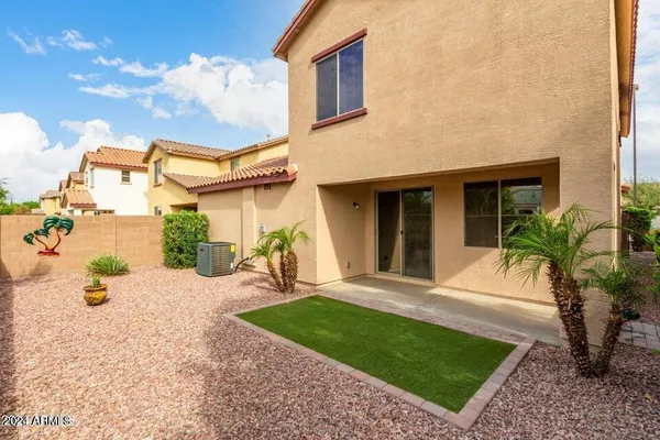 $2,100 | 3543 East Tyson Street, Gilbert, AZ 85295