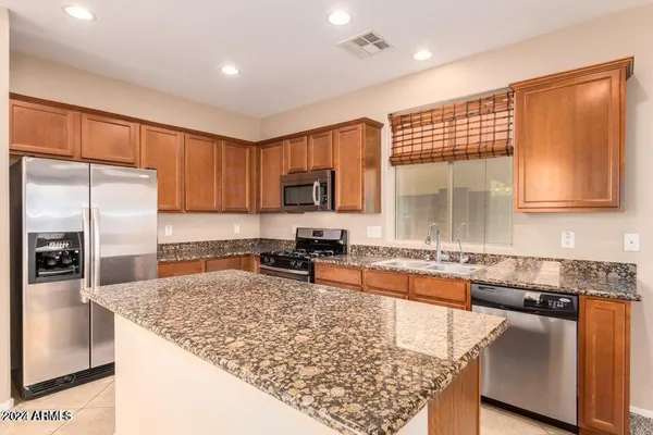 $2,100 | 3543 East Tyson Street, Gilbert, AZ 85295