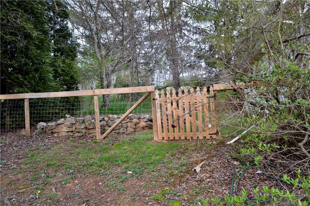 458 Morgan Road Candler, NC 28715 - Photo 19 of 22 Gallery Image 19