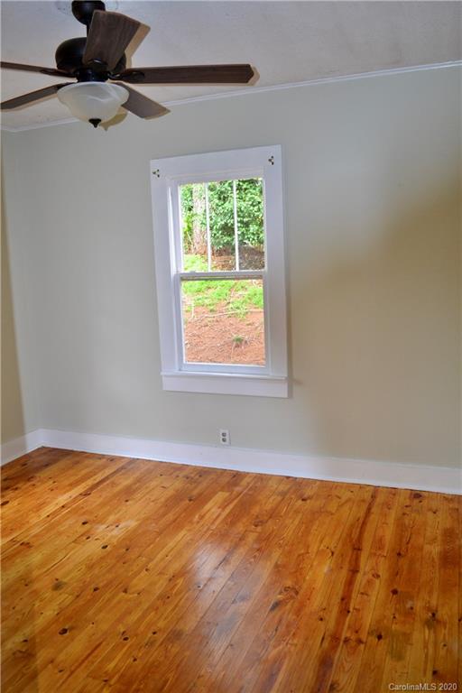 458 Morgan Road Candler, NC 28715 - Photo 9 of 22 Gallery Image 9