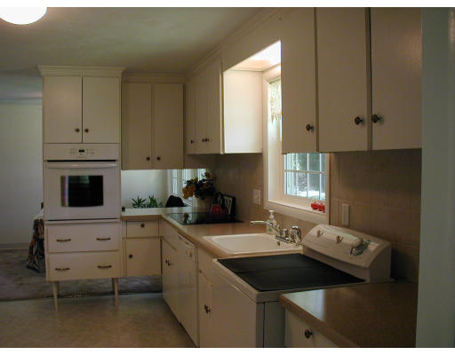 39 Sully Road Raynham, MA 02767 - Photo 5 of 6 Gallery Image 5
