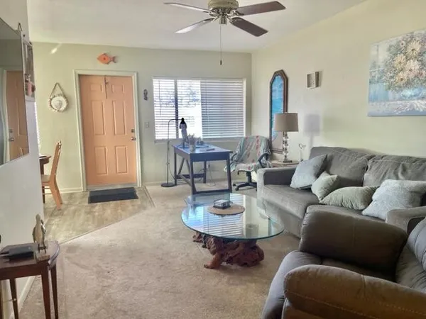 $1,170 | 2960 Cynthia Lane, Unit 206, Lake Worth Beach, FL 33461