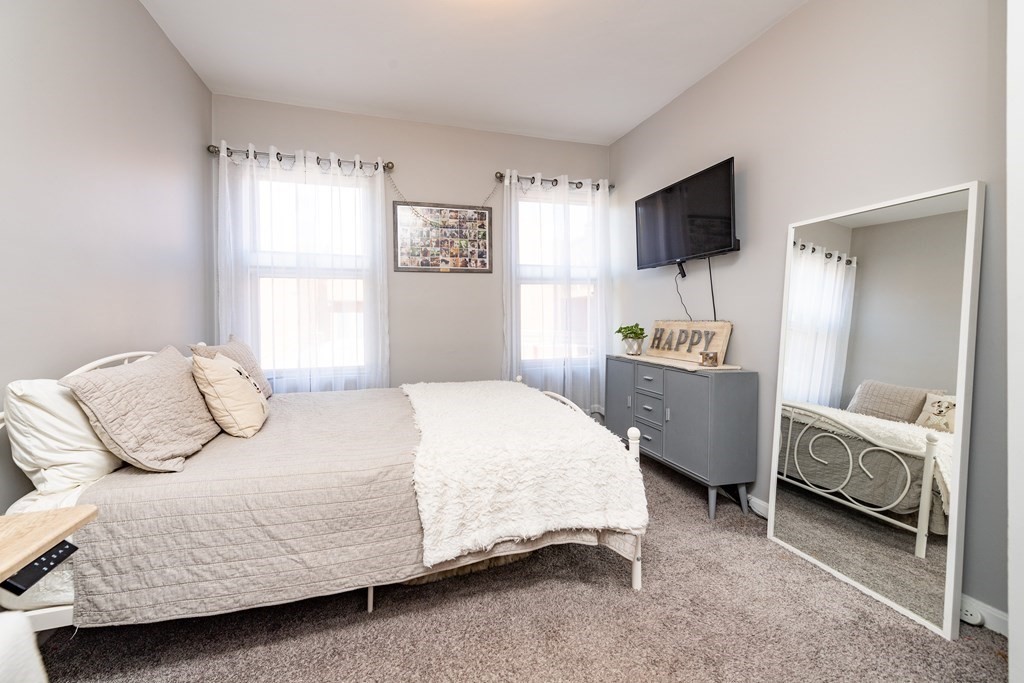 254 Medford Street, Unit 4 Boston, MA 02129 - Photo 4 of 7