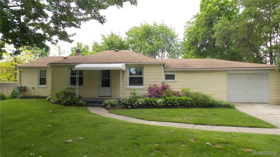 5636 Noll Street Sterling Heights, MI 48310 - Photo 21 of 24 20160607_114713_resized.jpg