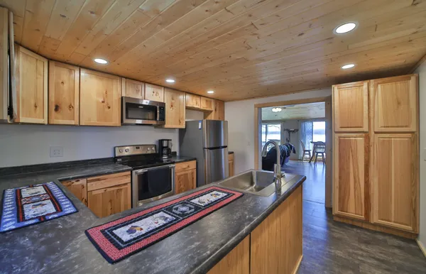 $349,900 | 27672 Little Whitefish Road, Garrison, MN 56450