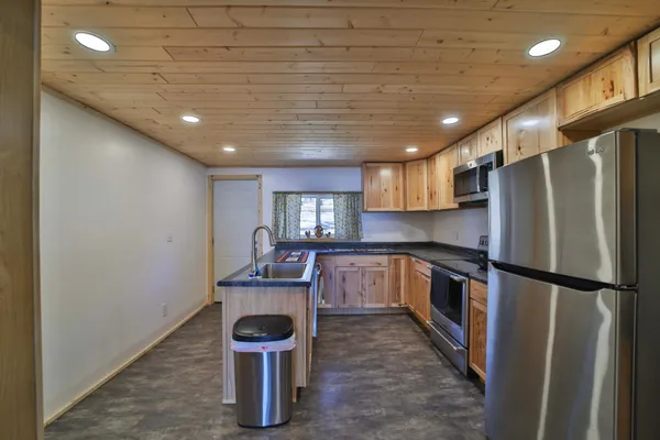 $349,900 | 27672 Little Whitefish Road, Garrison, MN 56450