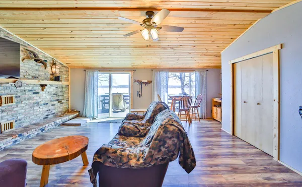 $349,900 | 27672 Little Whitefish Road, Garrison, MN 56450