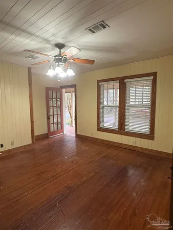 $1,700 | 307 E Lane, Pensacola, FL 32501