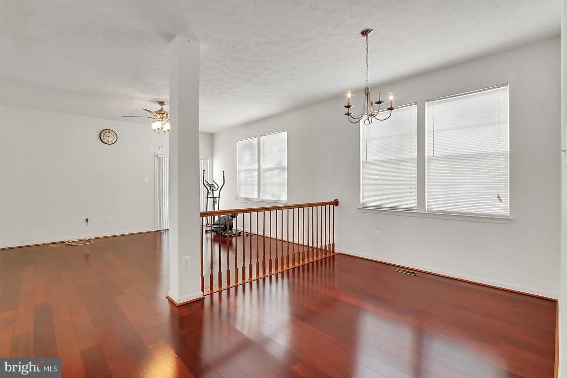 712 Peterson Road Baltimore, MD 21220 - Photo 17 of 27 Interior (General)