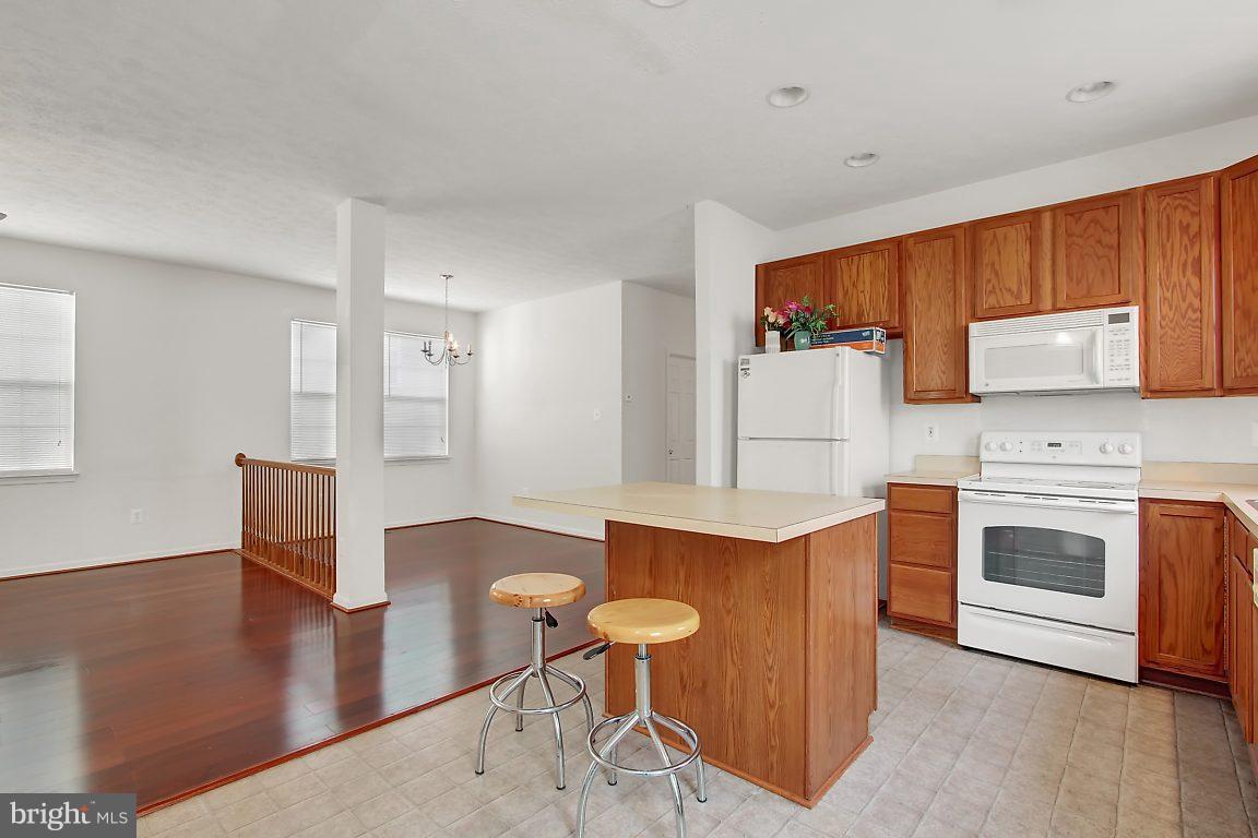 712 Peterson Road Baltimore, MD 21220 - Photo 5 of 27 Kitchen