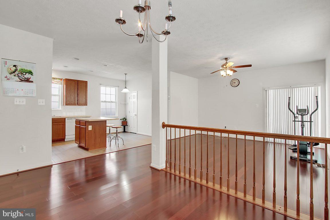 712 Peterson Road Baltimore, MD 21220 - Photo 7 of 27 Interior (General)