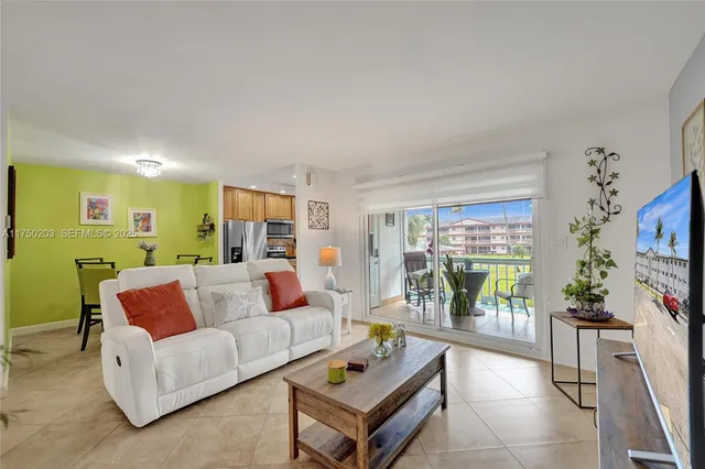 $150,000 | 5300 Washington Street, Unit I203, Hollywood, FL 33021