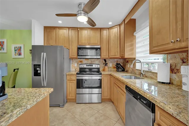 $150,000 | 5300 Washington Street, Unit I203, Hollywood, FL 33021