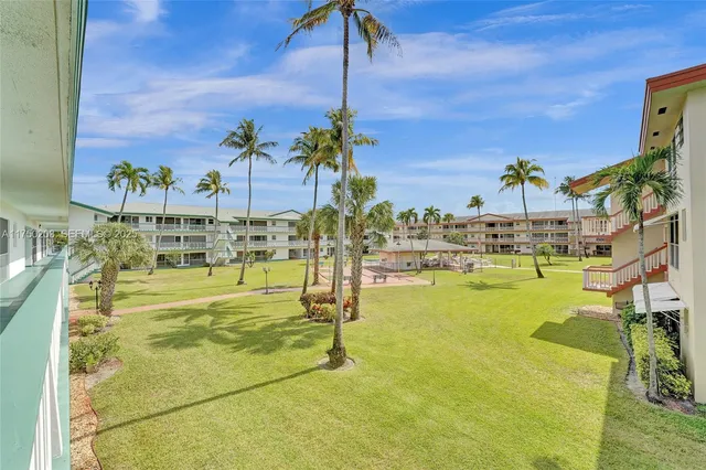 $150,000 | 5300 Washington Street, Unit I203, Hollywood, FL 33021